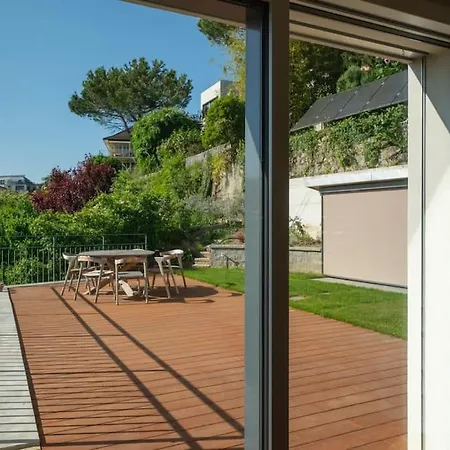 Contemporary Penthouse With Cinema And Breath-taking Lakeview