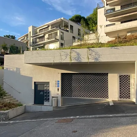 Apartamento Contemporary Penthouse With Cinema And Breath-taking Lakeview *