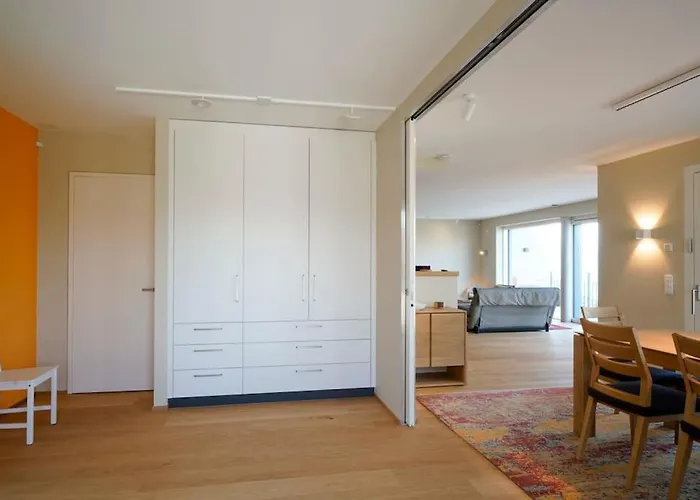 Lägenhet Contemporary Penthouse With Cinema And Breath-taking Lakeview *