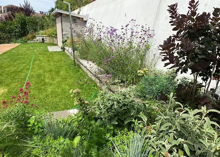 Contemporary Penthouse With Cinema And Breath-taking Lakeview Apartamento