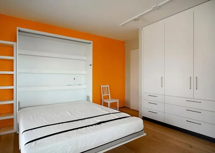 Apartamento Contemporary Penthouse With Cinema And Breath-taking Lakeview *