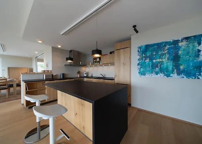 Apartamento Contemporary Penthouse With Cinema And Breath-taking Lakeview