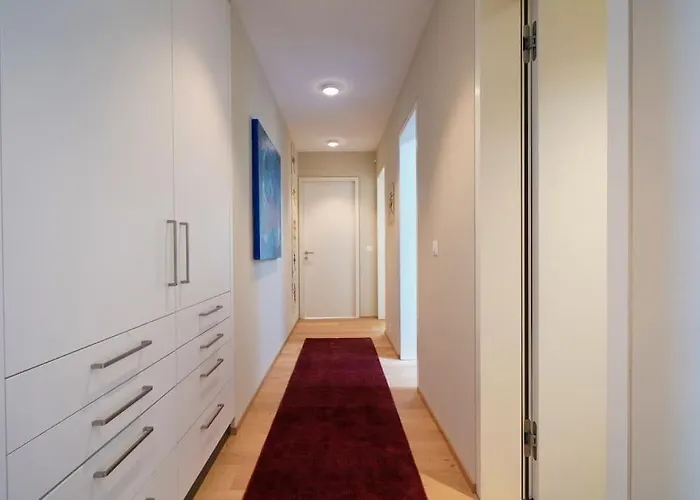 Contemporary Penthouse With Cinema And Breath-taking Lakeview * Lausana