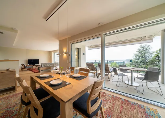 Contemporary Penthouse With Cinema And Breath-taking Lakeview