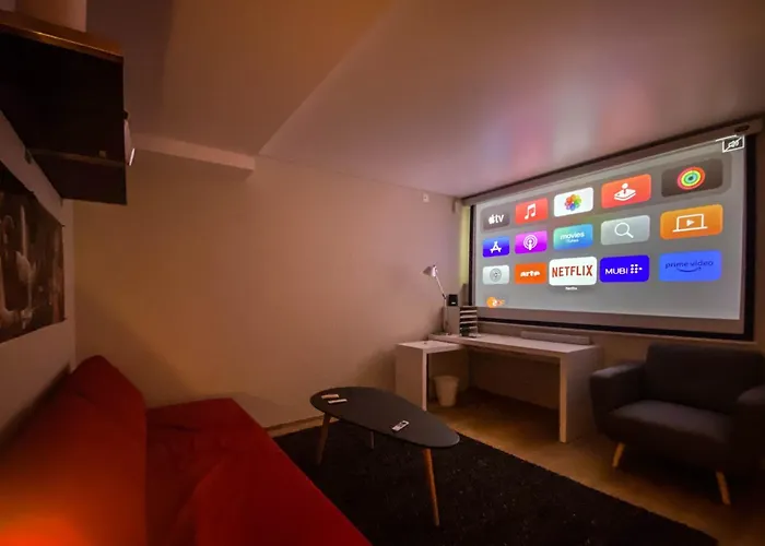 Lägenhet Contemporary Penthouse With Cinema And Breath-taking Lakeview